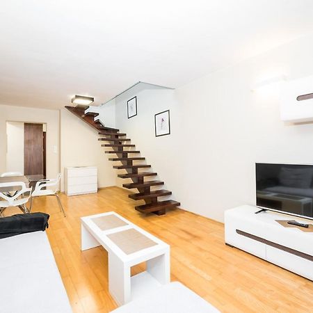Radziwillowska Old Town Deluxe Apartment Wawelofts Краків Екстер'єр фото